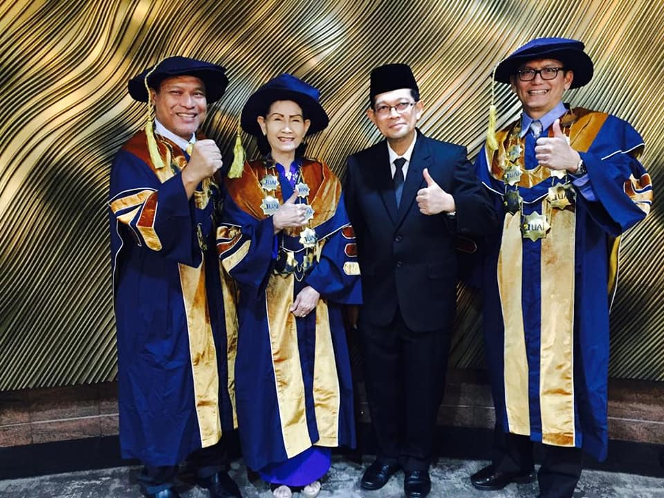 WISUDA XXI UAI