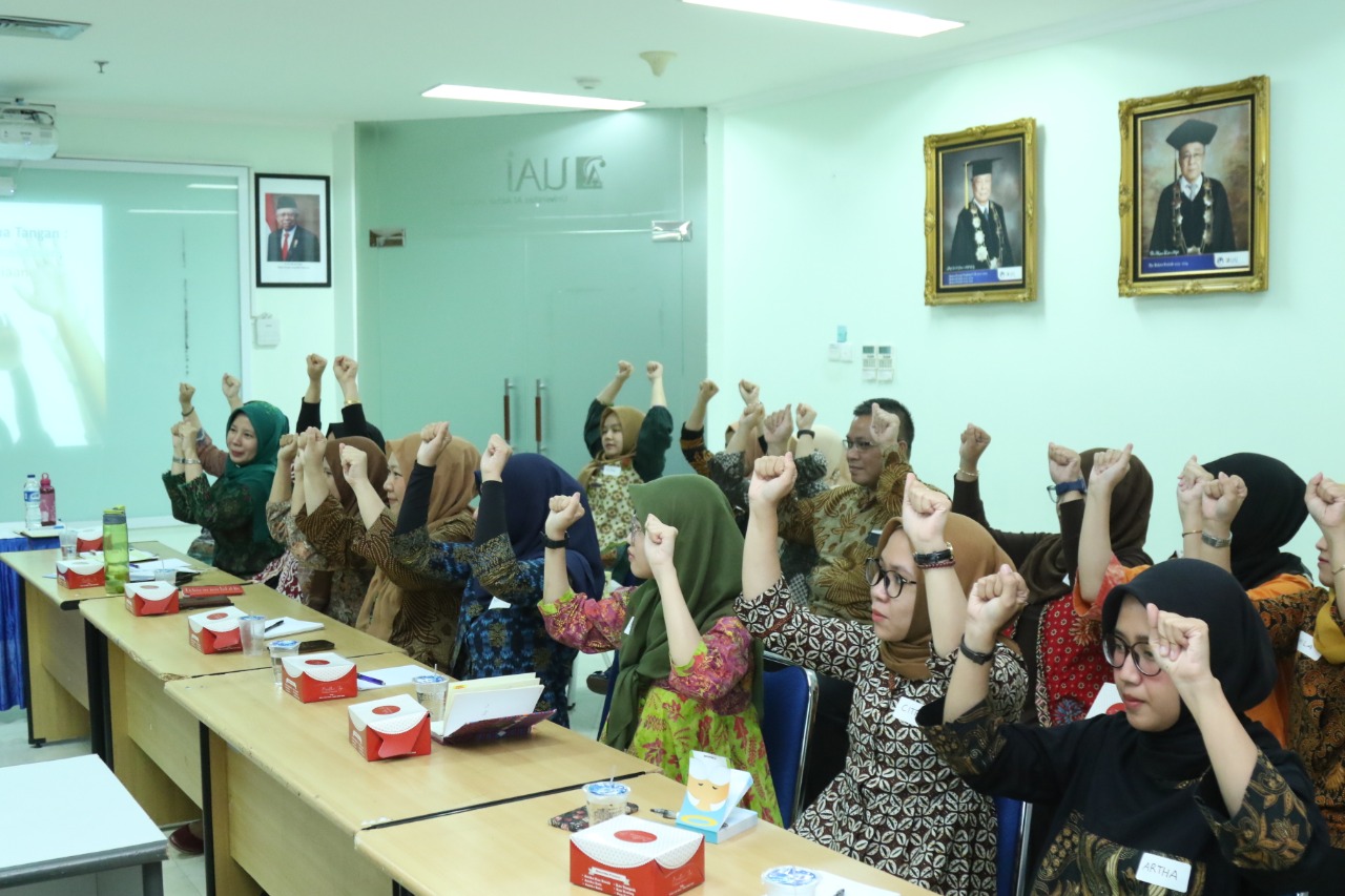 Pelatihan MC dan Protokol Universitas Al Azhar Indonesia | Inovasi