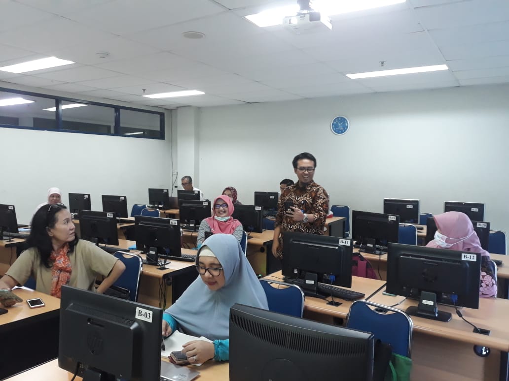 Pelatihan Kuliah Online bagi Dosen FEB UAI