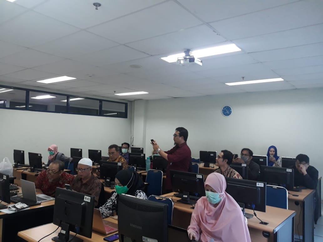 Pelatihan Kuliah Online bagi Dosen FH UAI